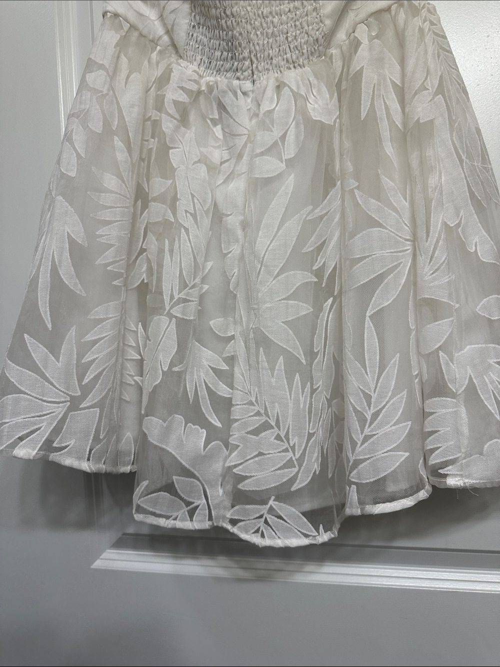 DO+BE Women’s White Leaf-Embroidered Mini Halter Party Dress-NWT - Size M - Picture 9 of 12